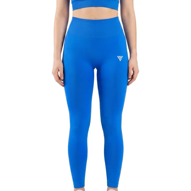 Female model wearing blue women’s training leggings